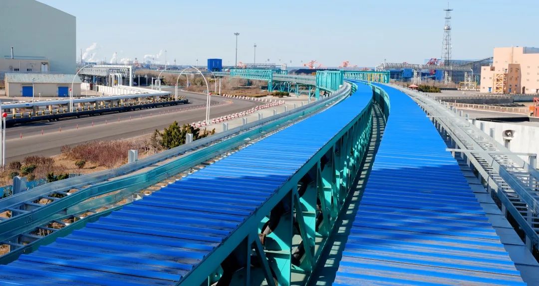 tube-belt-conveyor-for-coal-handling.jpg